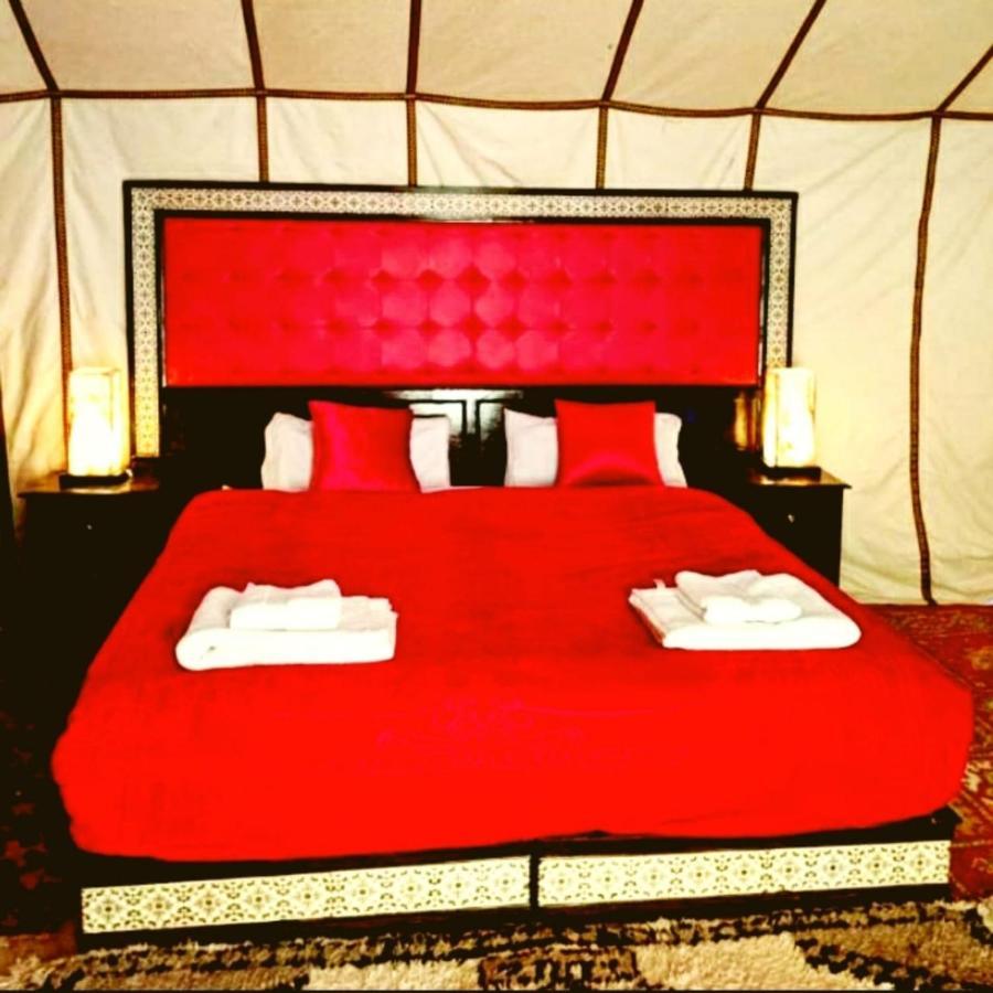 Fabulous Luxury Camp Hotel Merzouga Buitenkant foto
