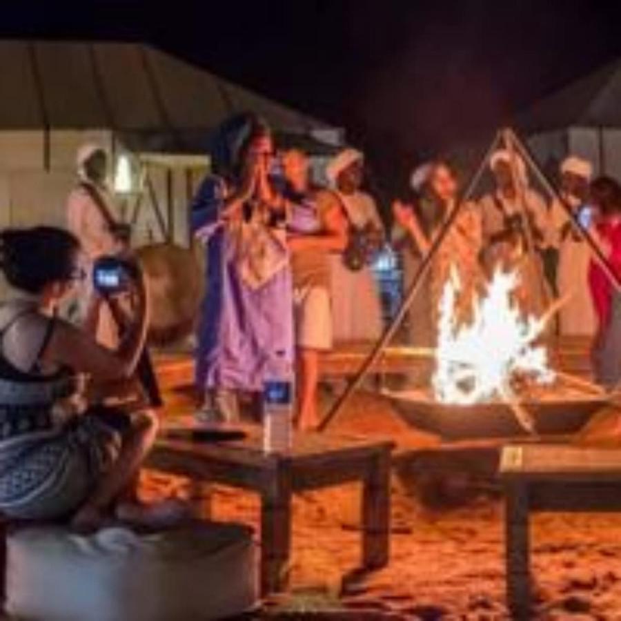 Fabulous Luxury Camp Hotel Merzouga Buitenkant foto