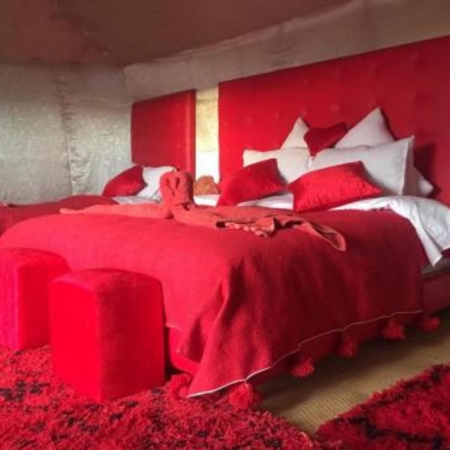 Fabulous Luxury Camp Hotel Merzouga Buitenkant foto