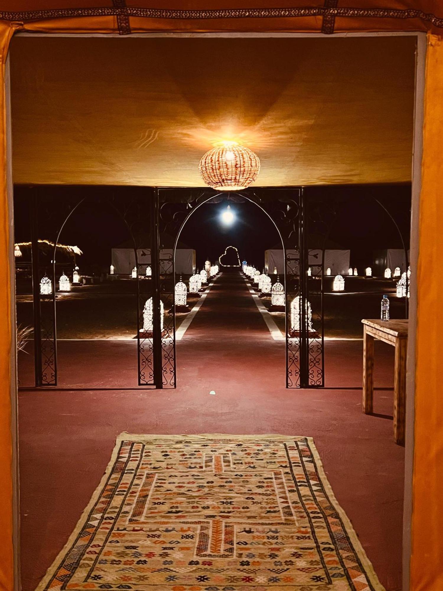 Fabulous Luxury Camp Hotel Merzouga Buitenkant foto